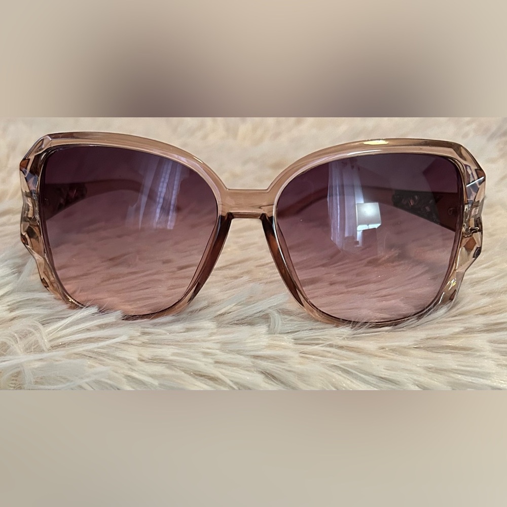 NWOT Oversized Sunglasses